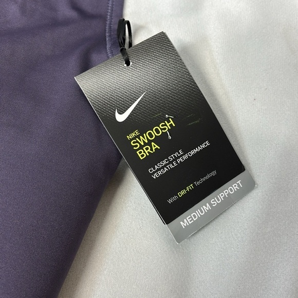 Nike swoosh classic style dri fit performance sports bra xl - Picture 3 of 12